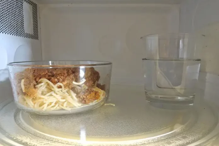 Can U Put Glass in the Microwave – Examine, Glasses, and More