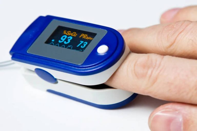 COVID-19: How To Use Pulse Oximeters for Accurate SPO2 Readings at Home